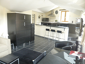 furnished apartement studio versailles Hibiscus bedroom