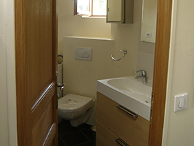 furnished apartement studio versailles Hibiscus toilet